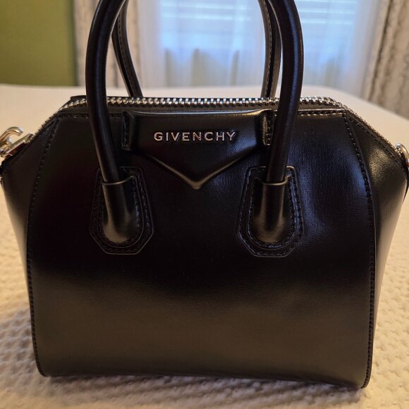 Givenchy Handbags - Givenchy mini Antigona